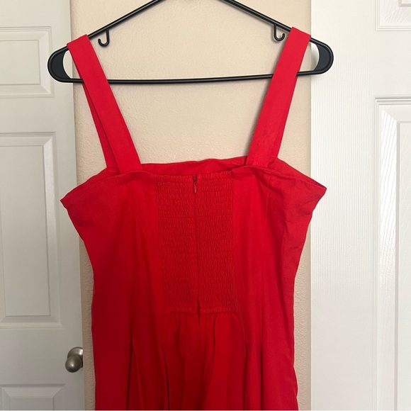 VICI x Amber Lancaster Meadow Pleated Linen Midi Dress - Picture 9 of 11